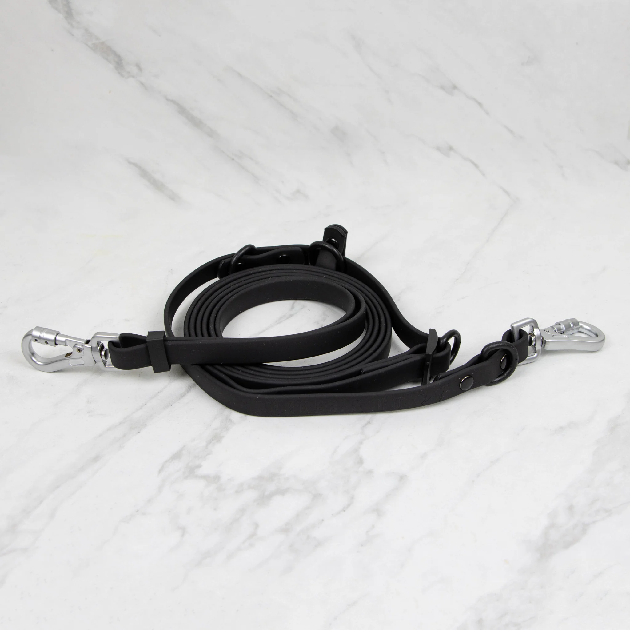 Solace 6-IN-1 Hands Free Waterproof Leash - Image 11