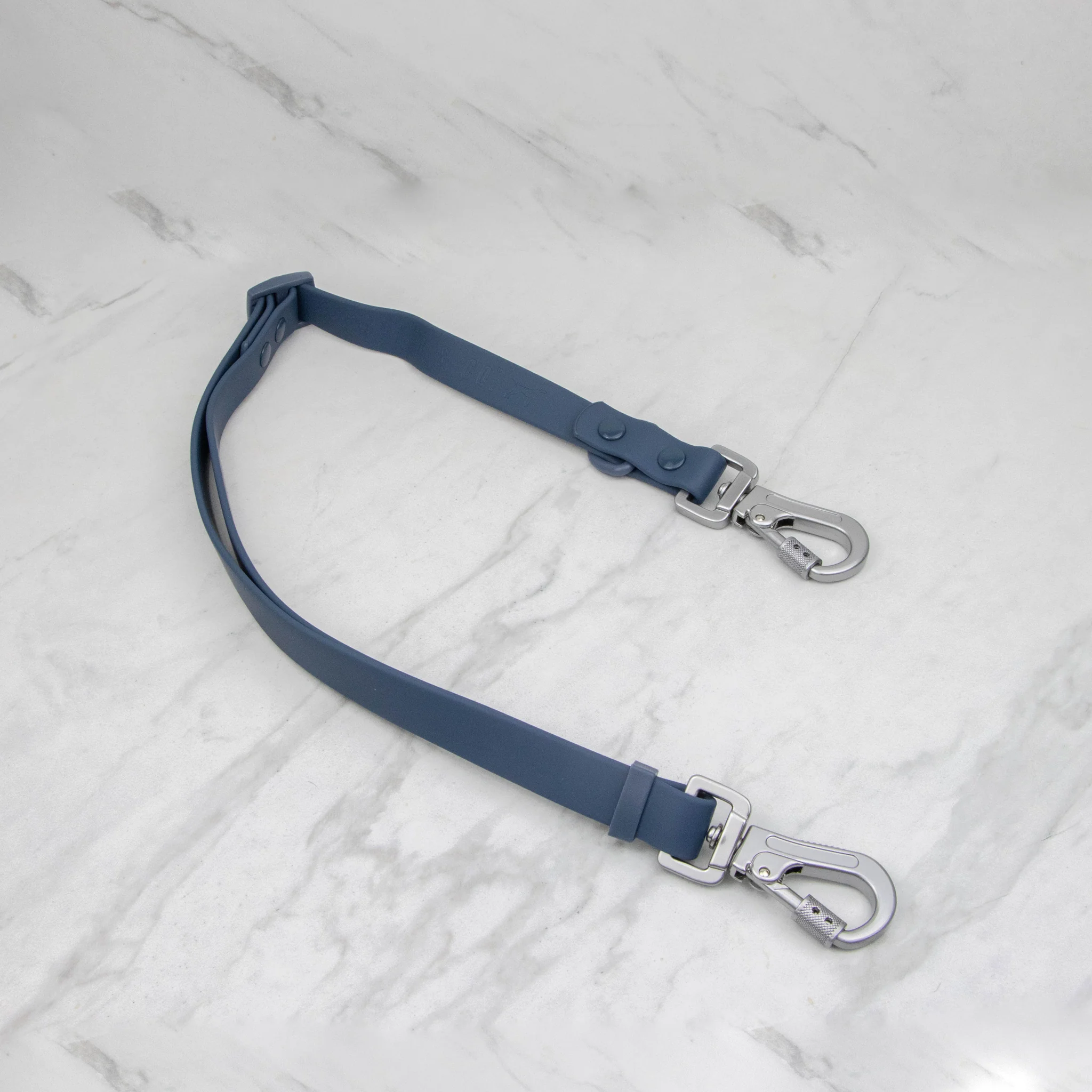 Solace Waterproof Multi-Dog Connector / Traffic Handle - Image 9
